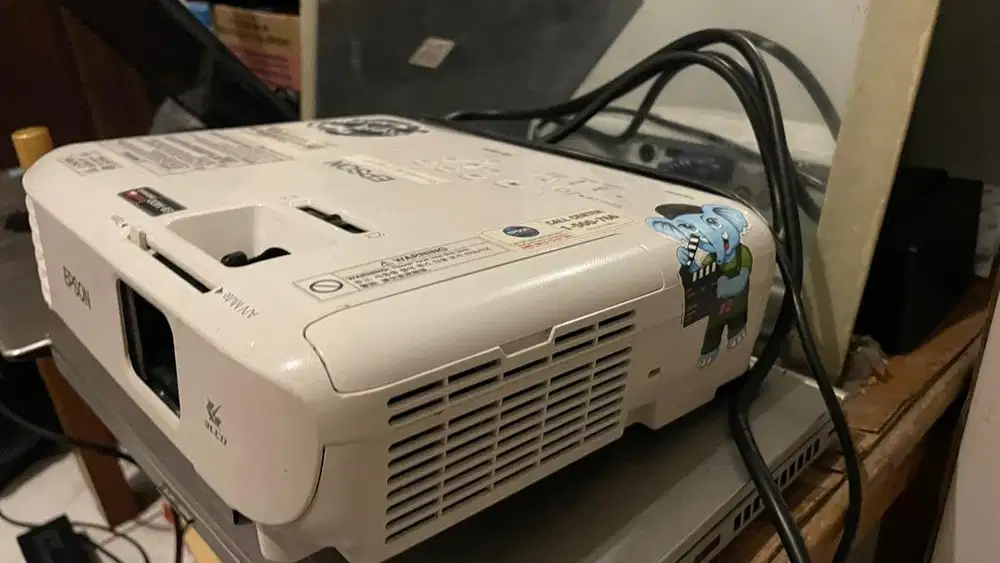 Dijual Proyektor Epson EB-X400