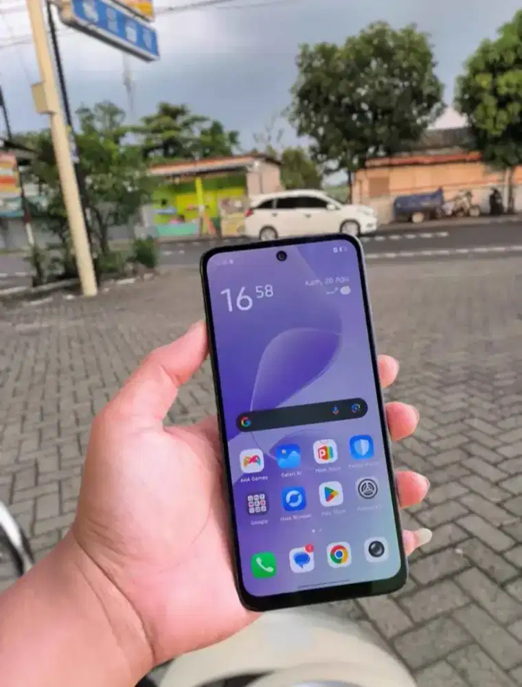 Infinix hot 60i 8+8/256