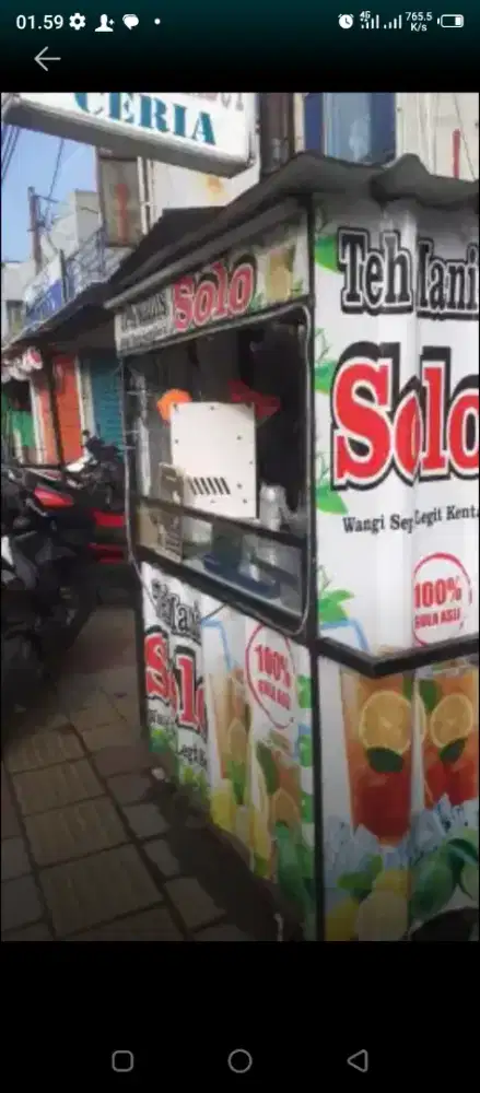 Penjaga es teh solo