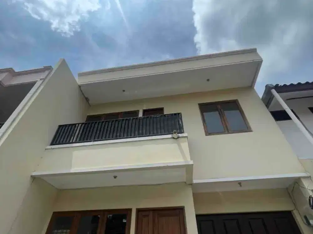 rumah belakang itc cempaka mas