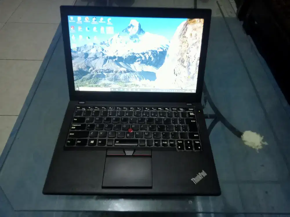 Thinkpad X260 / Core i5 Gen-6 / SSD 128Gb / 4Gb / 3 Jam