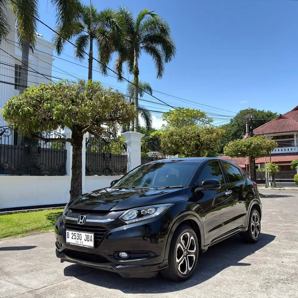 Honda hrv prestige 2016 sunroof murah