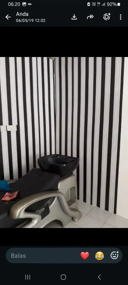 Kursi keramas salon barbershop