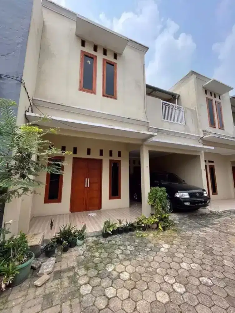 Dikontrakan Rumah 2 Lantai Pertahun 55 jt