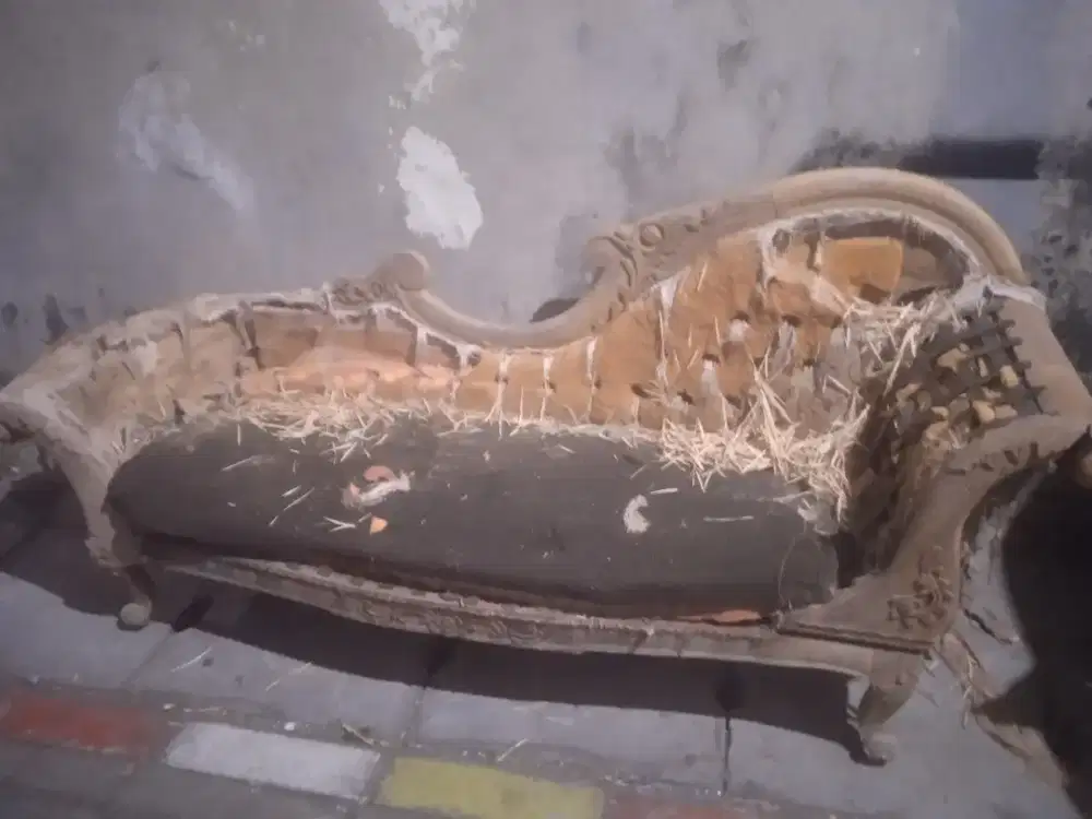 Rangka sofa ukiran jati