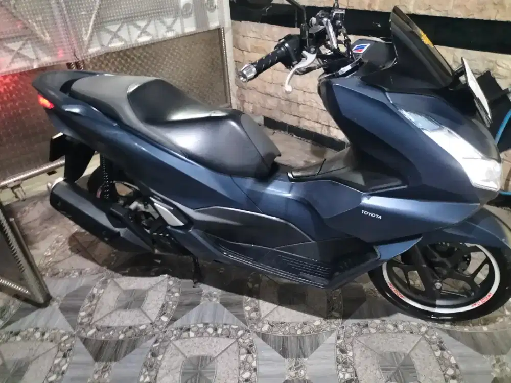 Honda PCX  ABS 2022 tgn 1 dr baru PJK aman mesin segell remot lkp
