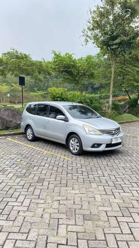 Nissan Grand livina 2014 Bensin