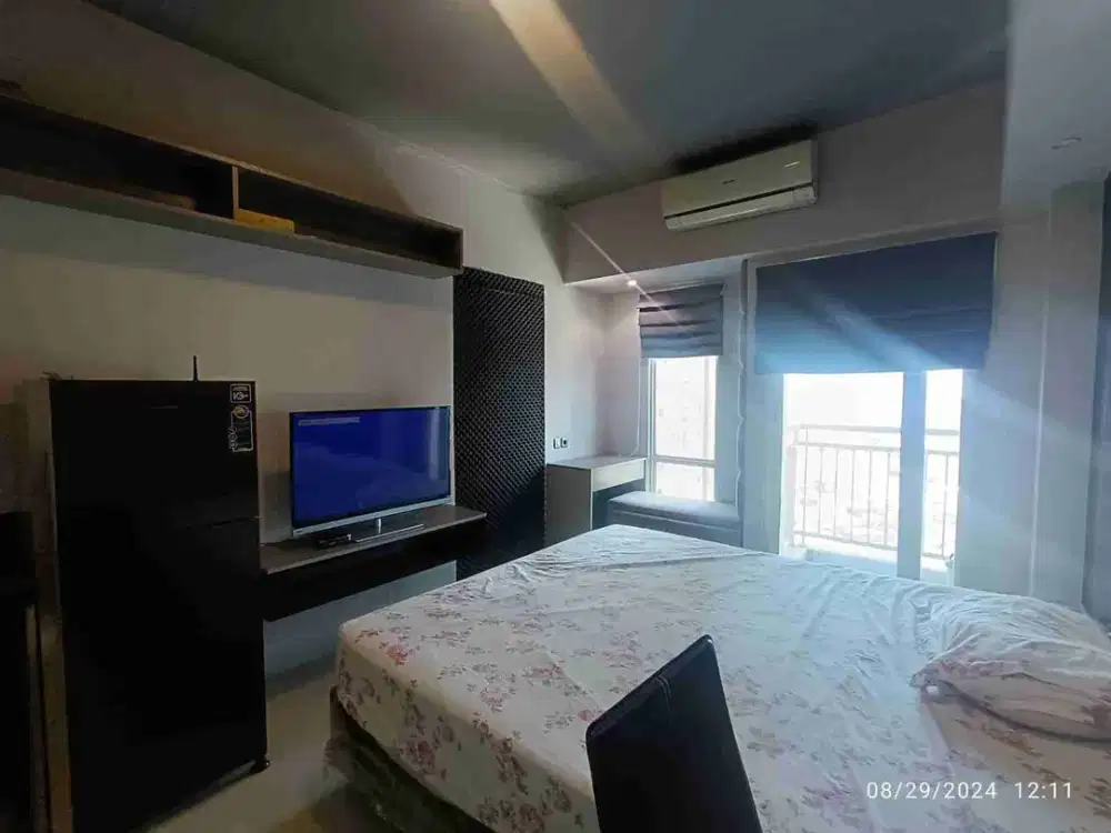 Orchard Studio Fully Furnish View Pool Unit Terawat