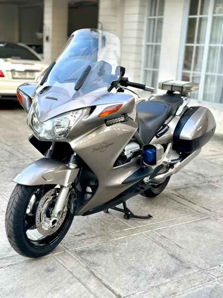 Moge Honda ST 1300 Pan Europe Full Paper Pajak Hidup Very Good
