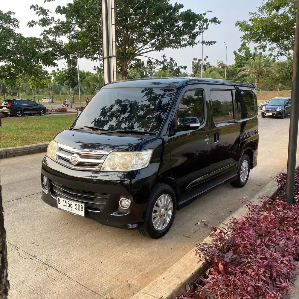 Luxio Matic 2011 Hitam