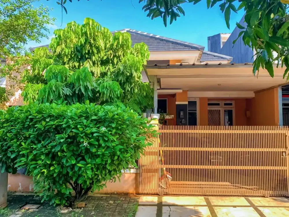 Rumah Luas SHM 15 Mnt ke Living World Kota Wisata Hadap Timur J-22911