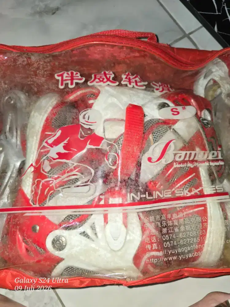 SEPATU RODA Merah Putih