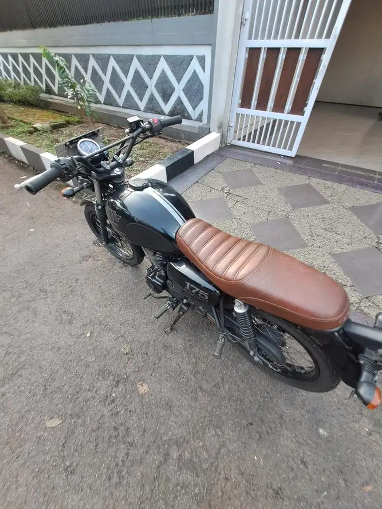 WTS W175 black style 2022