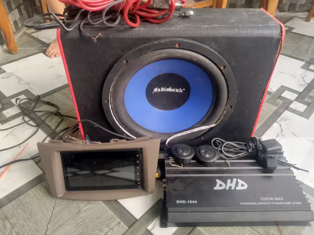 Audio mobil 1 set