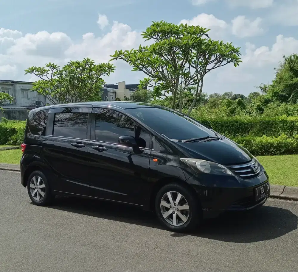 Honda Freed Psd 1,5 a/t 2009