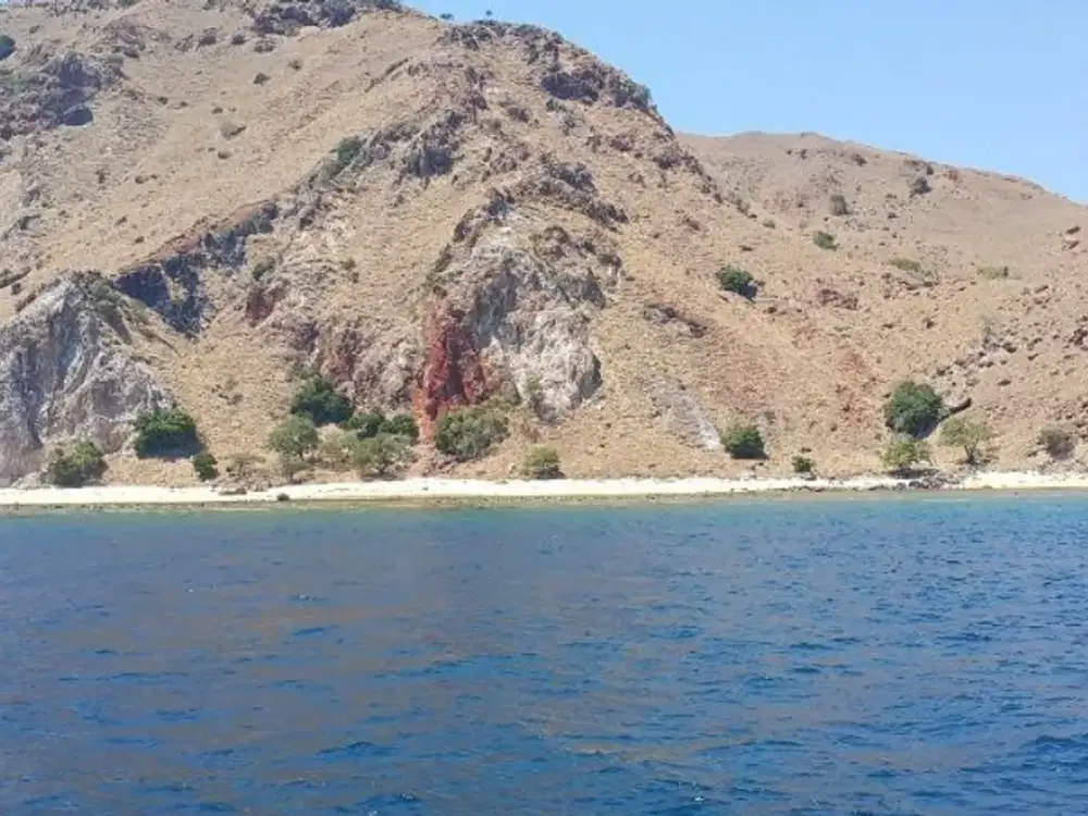 TANAH DI SEBAYUR LABUAN BAJO