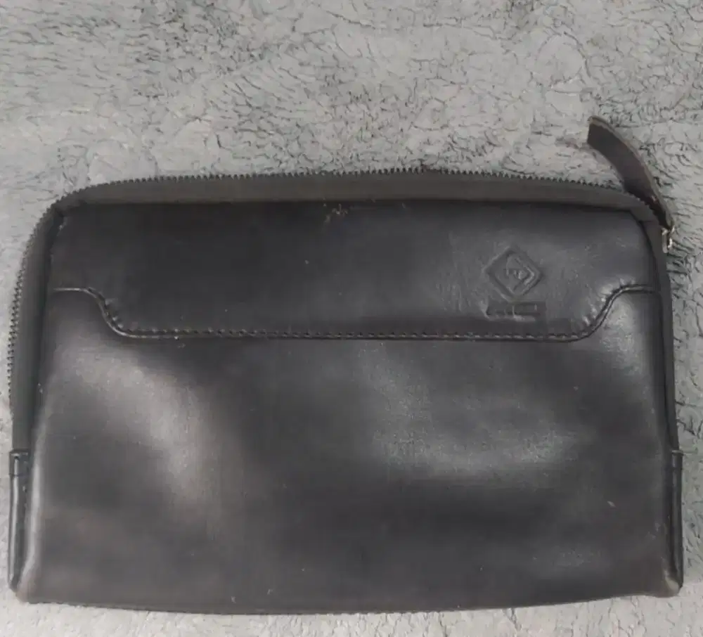 Tas Tangan,Hand bag Original Kulit Asli,masih sangat bagus.