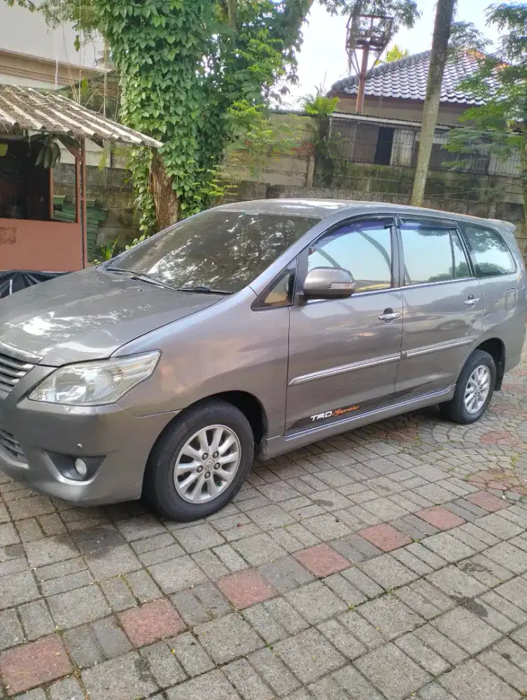 Inova luxury diesel km rendah
