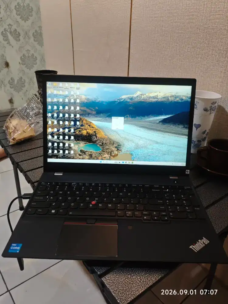 LAPTOP P15s LENOVO