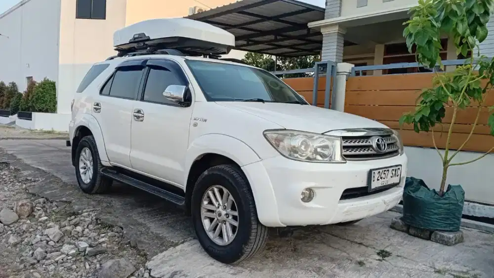 Fortuner 2,7G 2011 matic