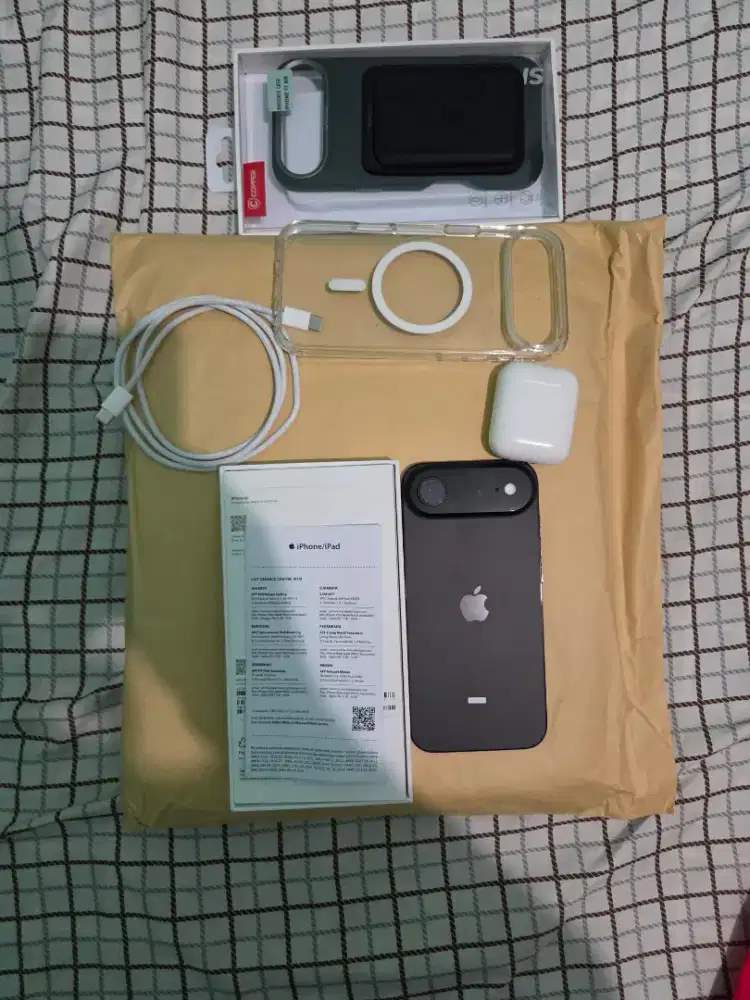 iPhone Air Black 256Gb Garansi Resmi Juni 2027 Like New