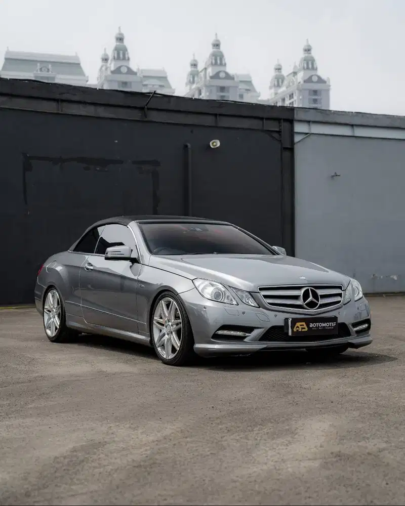 Mercedes-Benz E250 CGI AMG Line Cabriolet A207 2012