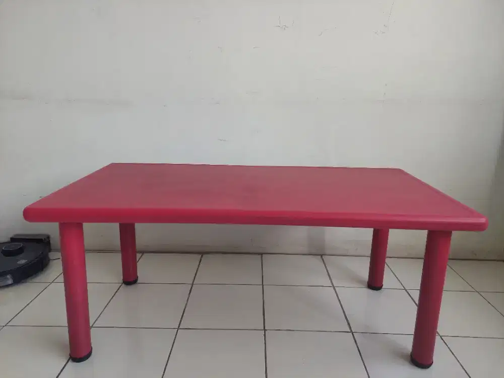 Meja serbaguna Anak
