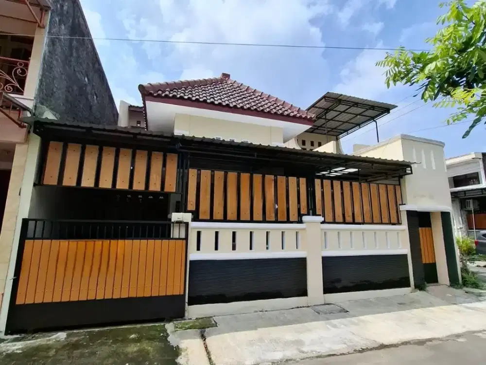JUAL RUMAH MEWAH MURAH 5 KAMAR TIDUR DI  COLOMADU  KARANGANYAR DEKAT KAMPUS UMS SOLO DAN SURAKARTA