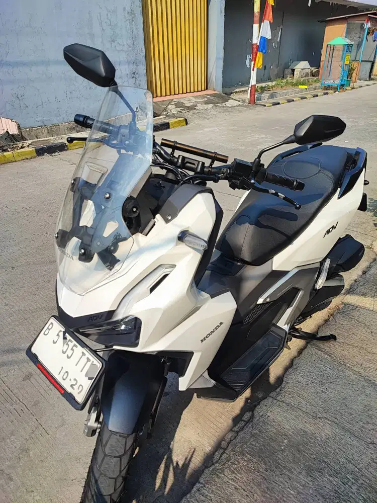 Honda ADV 160 CBS 2024 Putih, Service Record AHASS