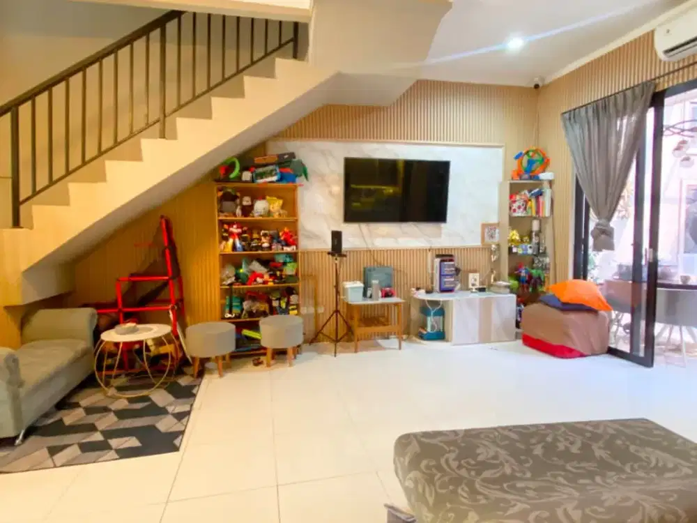 Dijual Cepat Rumah 2 Lantai Dalam Cluster Bebas Banjir Lokasi Strategis Dekat Fresh Market Bintaro di Discovery Bintaro Tangsel Gb 18819
