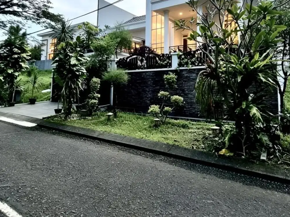 for sale! rumah private pool di perumahan bukit golf riverside
