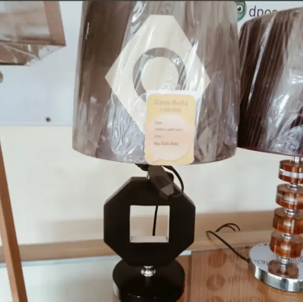 Table lamp/ lampu meja