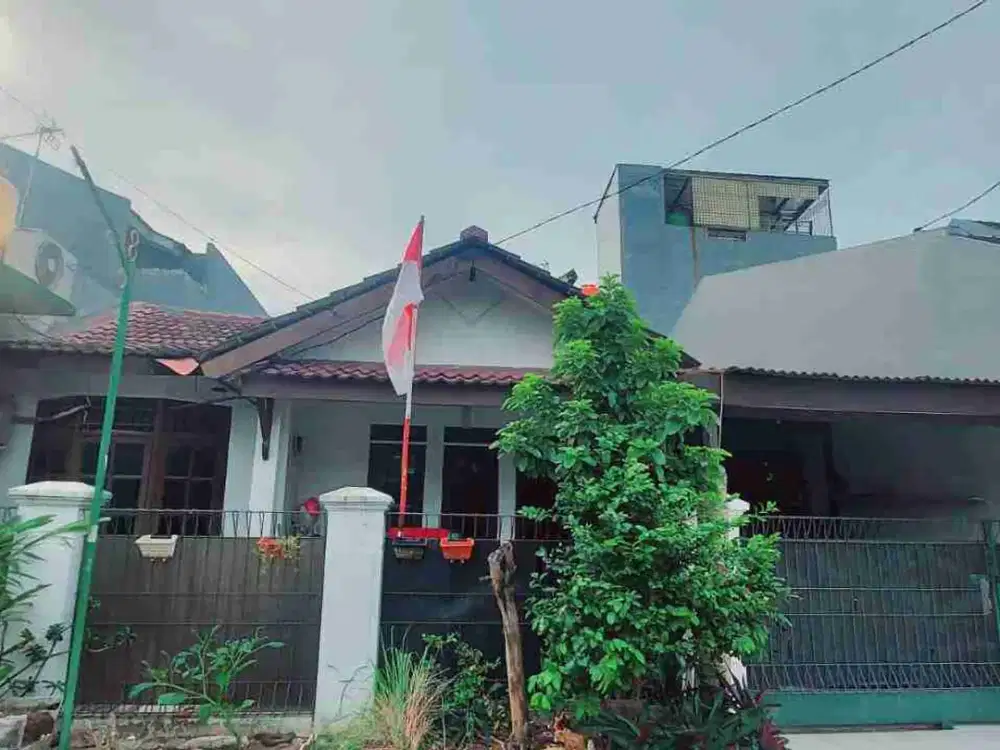 DIJUAL MURAH RUMAH HOEK DEKAT SUMMARECON BEKASI