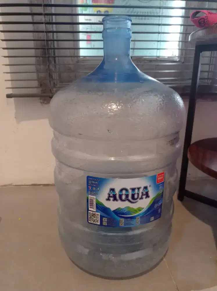 Galon aqua asli
