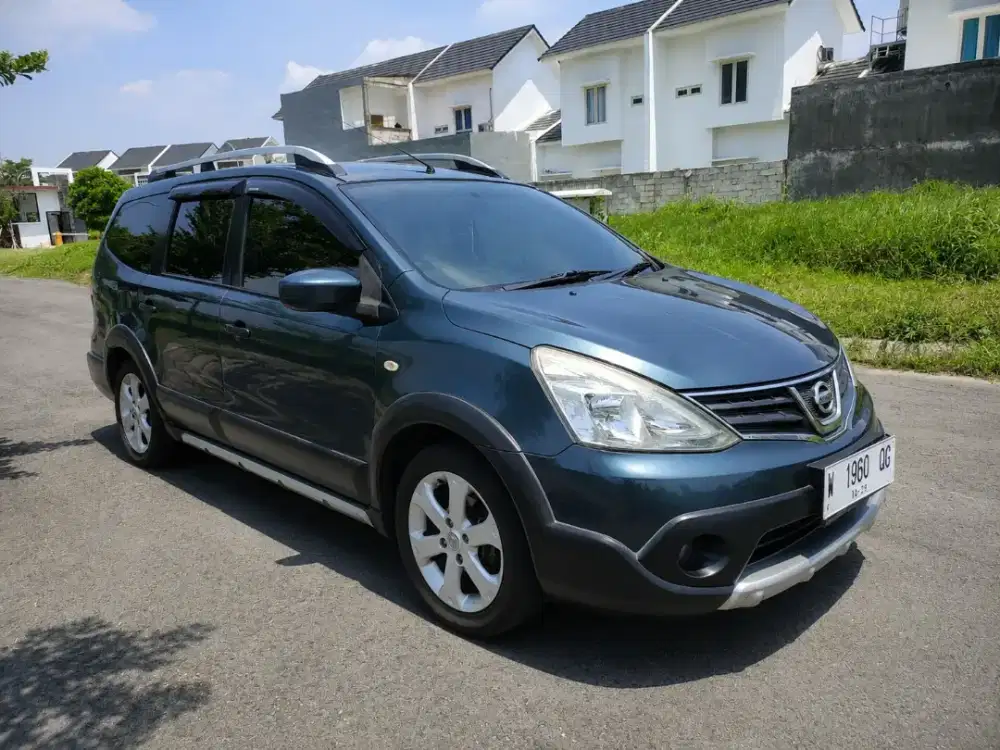 Dijual NISSAN GRAND LIVINA X-GEAR/ Matic tahun 2013,