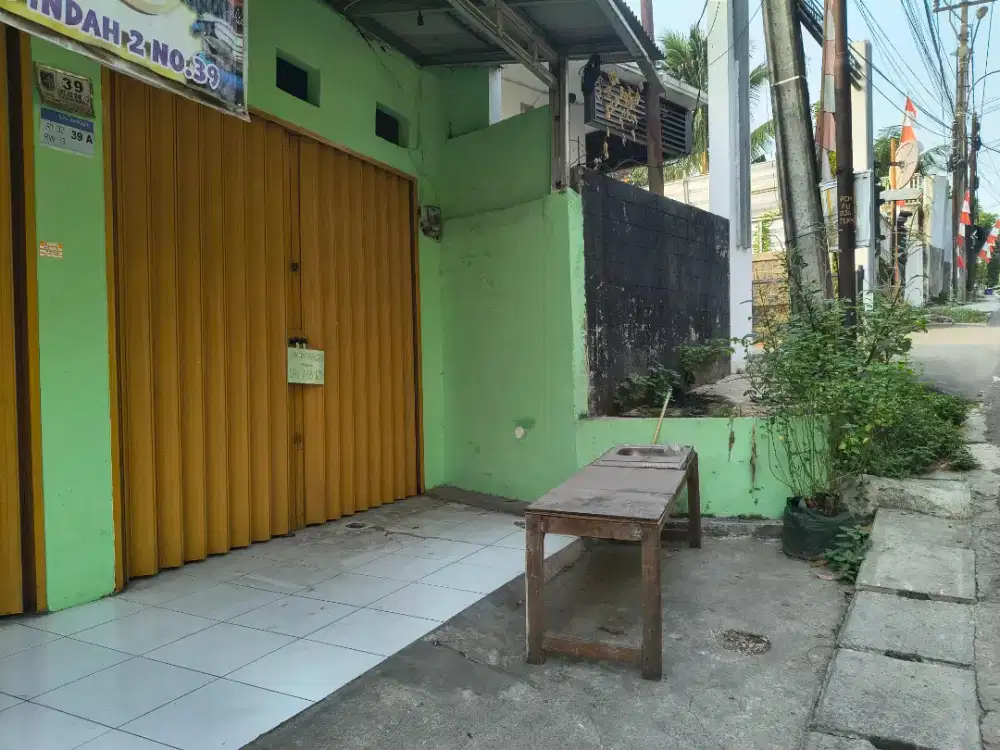 Disewakan Ruko dengan 1 Kamar Tidur dan 1 Kamar Mandi