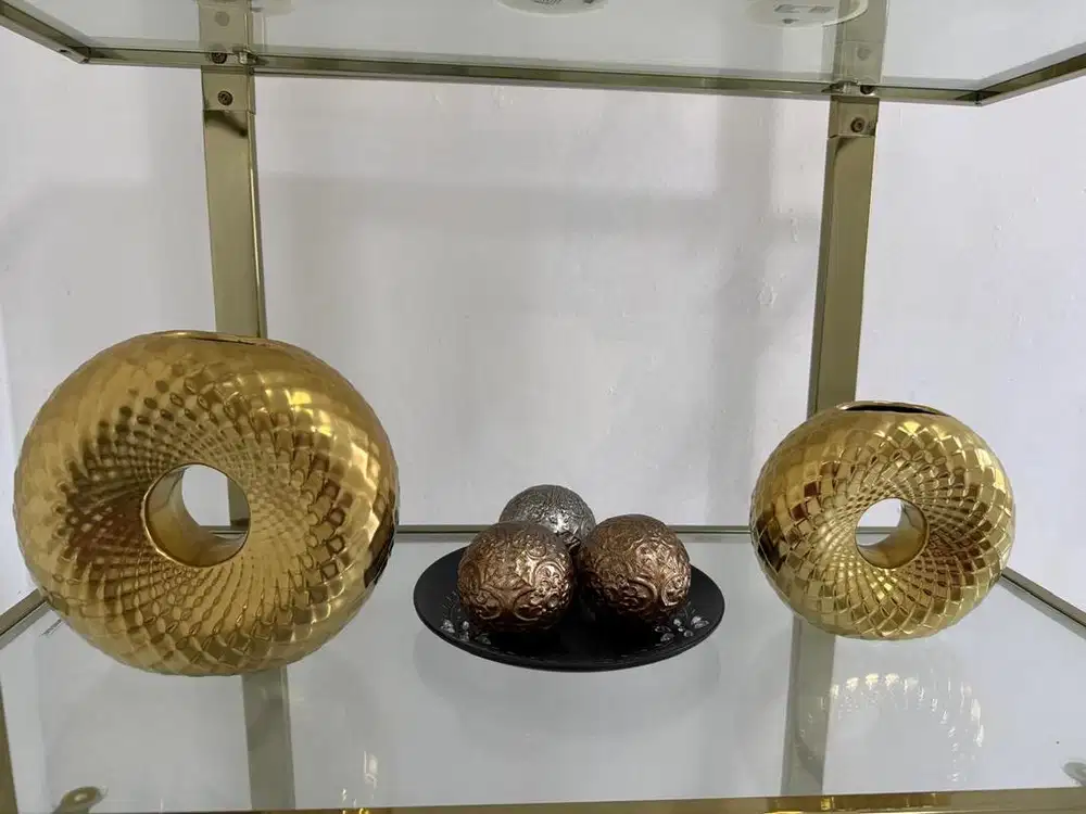 Pajangan Keramik Gold Elegan