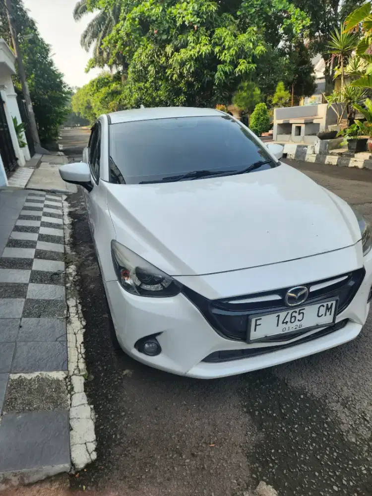 Mazda 2 R Skyactiv 2015