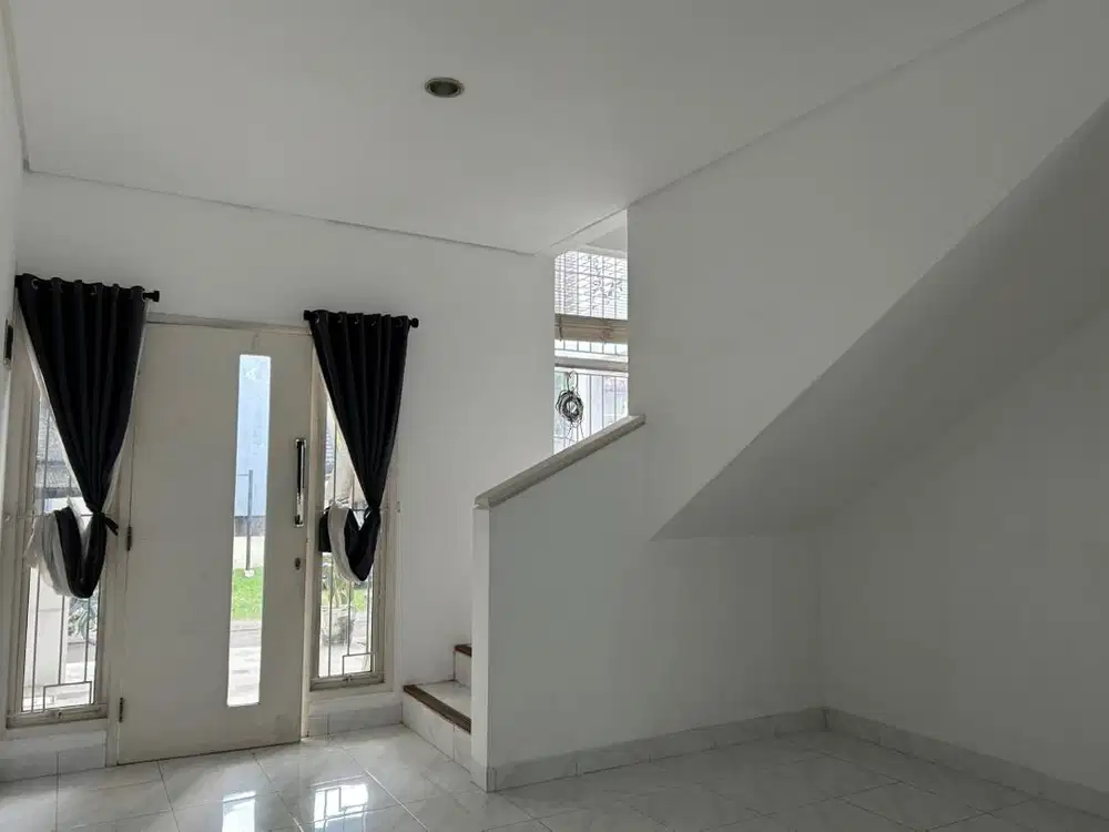Sewa Emerald Townhouse Bintaro Semi Furnished Terawat