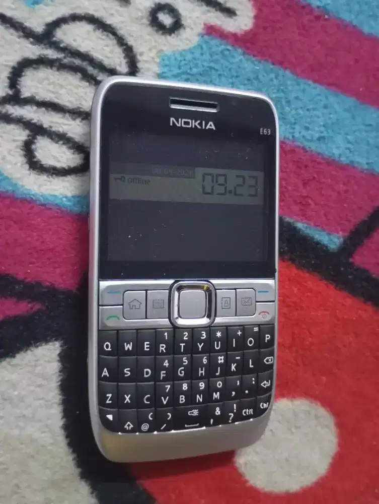 Nokia E63 Qwerty