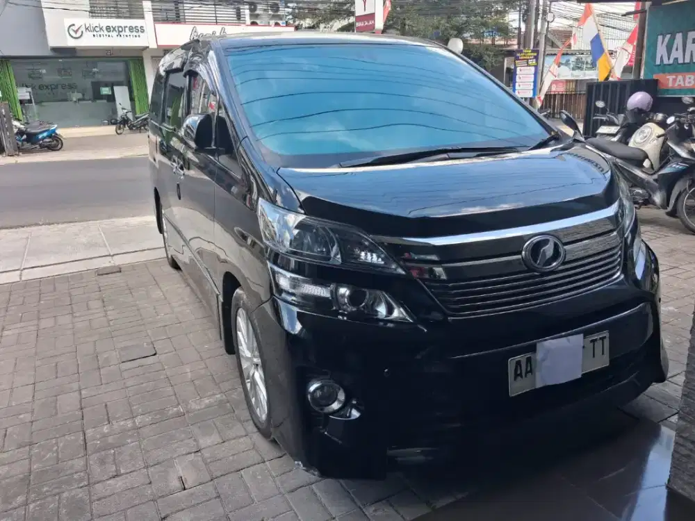 TOYOTA VELLFIRE Z 2.4 A/T TAHUN 2013