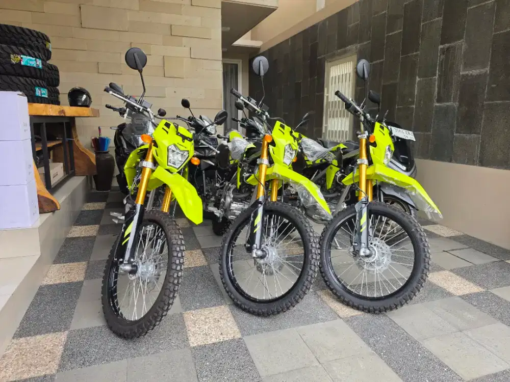 Airlangga Transport car & motor rental service harian bulanan tahunan