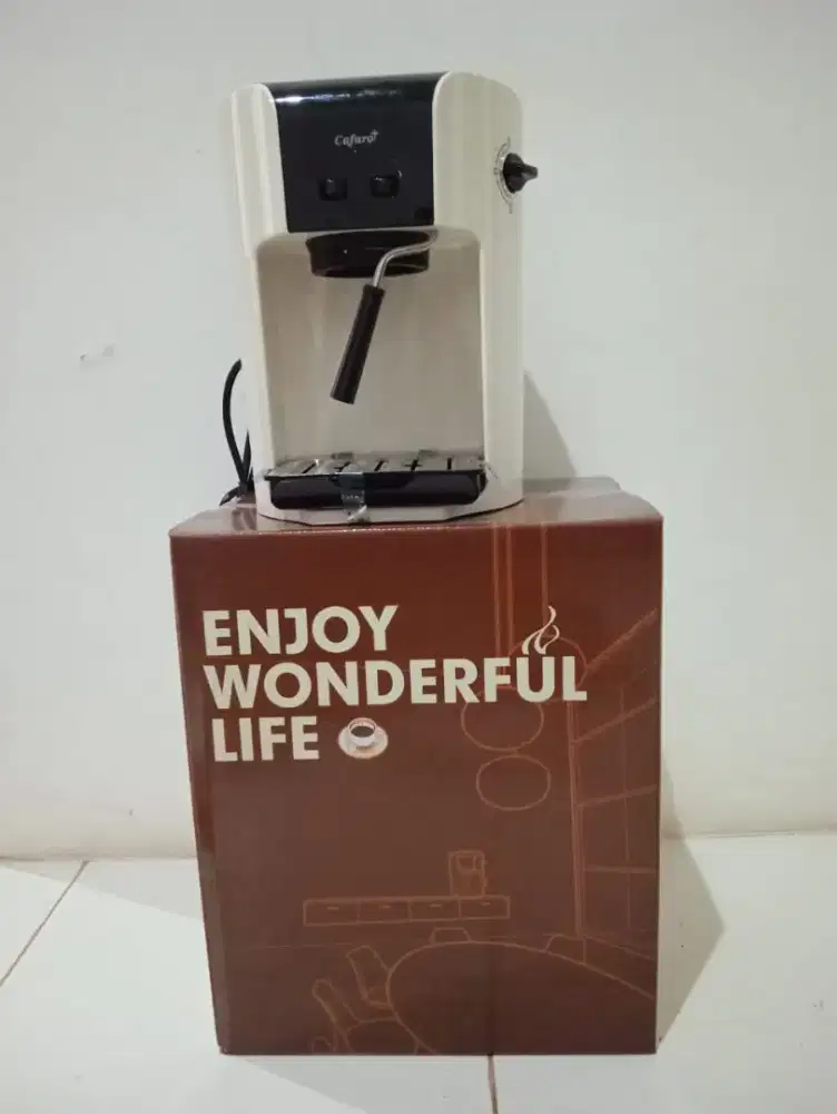 Obral cuci gudang Mesin kopi (pump pressure coffee maker)