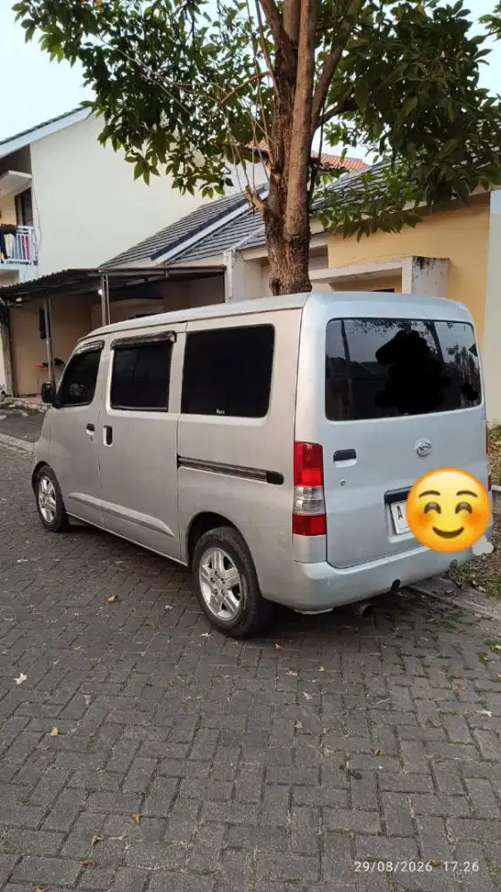 Grandmax minibus 2009