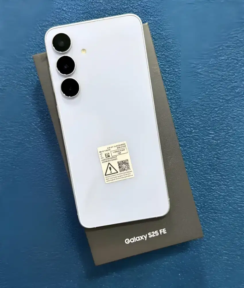 Samsung Galaxy S25 FE Garansi 11 bulan