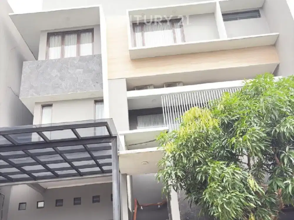 Rumah Mewah 4 Lantai Dalam Cluster Pondok Labu, Jaksel