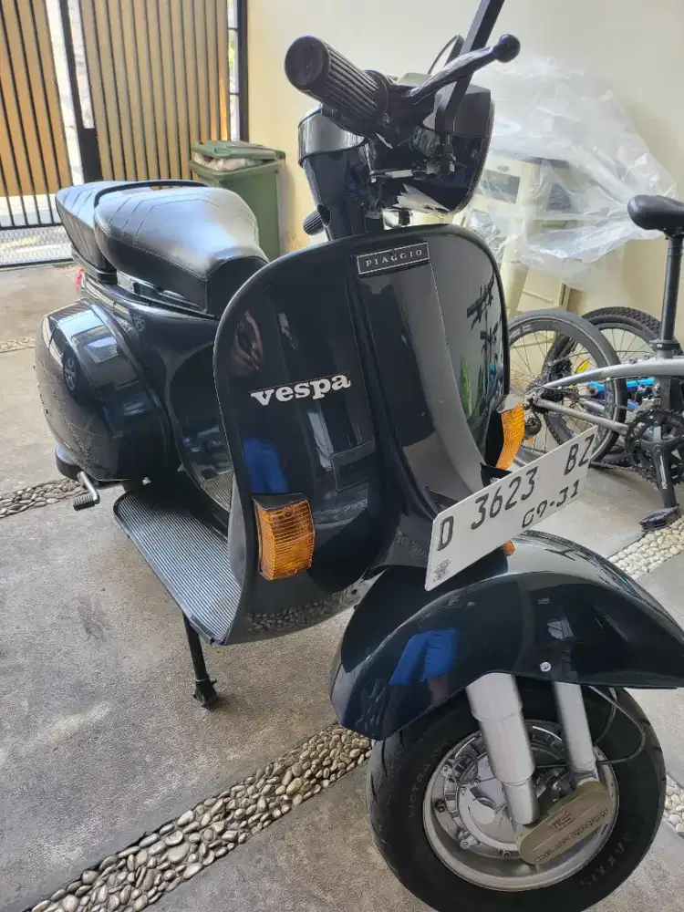 Dijual Vespa Exclusive 2 tahun 2000 Istimewa
