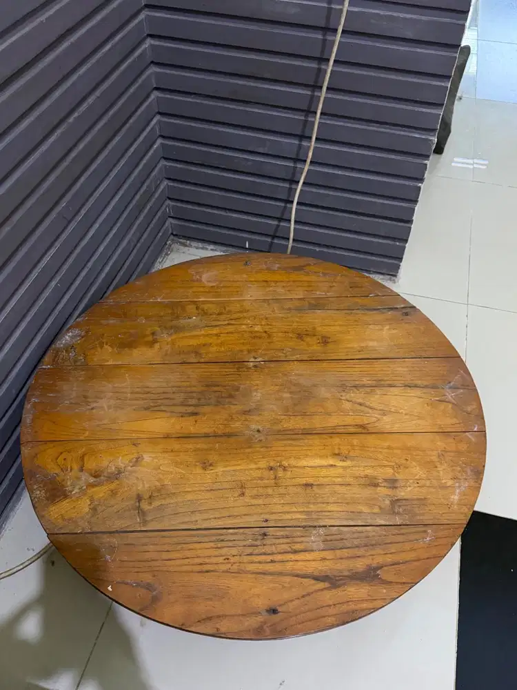 Meja Bulat Kayu (lesehan)