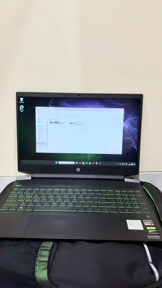 HP Pavilion Gaming Laptop 15-ec2xxx