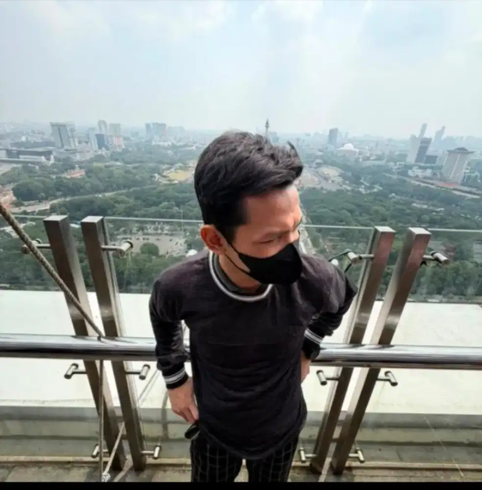 Saya lagi cari pekerjaan